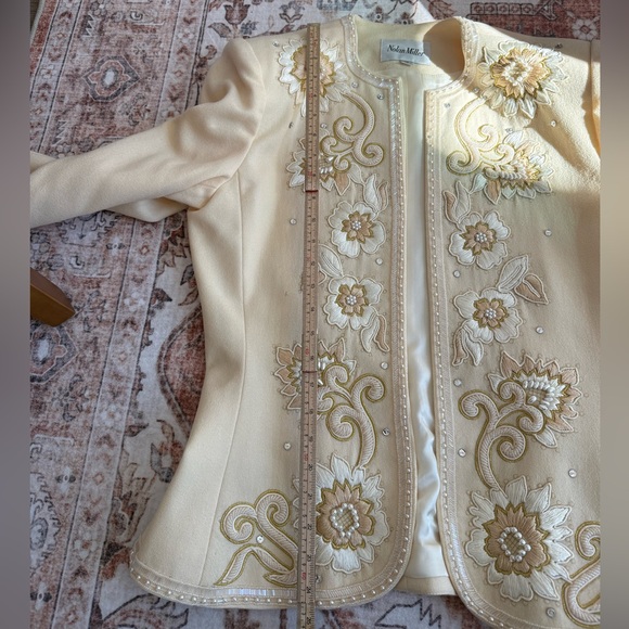 Nolan Miller Cream Floral Embroidered Blazer - Picture 8 of 9